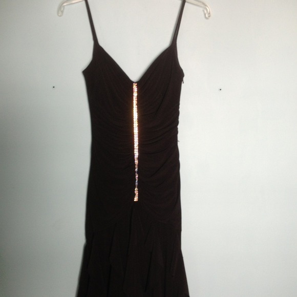 Long black formal dress - Picture 2 of 4