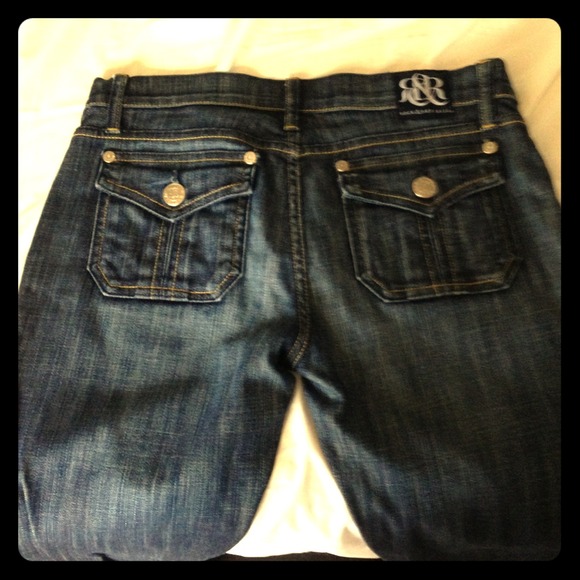Rock n republic 28 jeans.  Great bootie. REDUCED