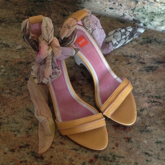 Hugo boss wedges