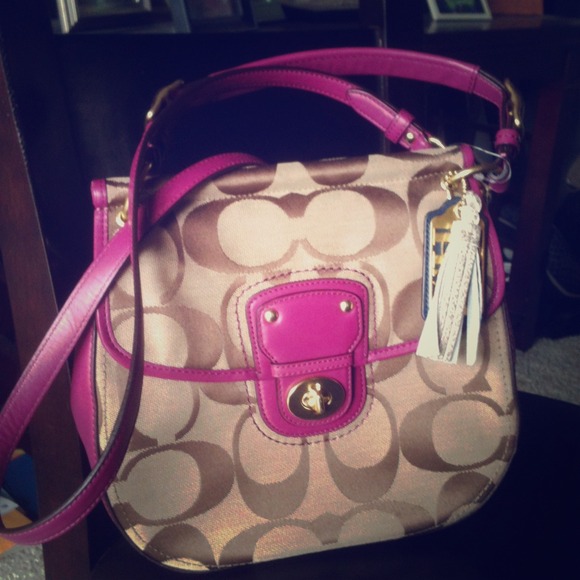 Coach shoulder/cross body - Picture 1 of 3