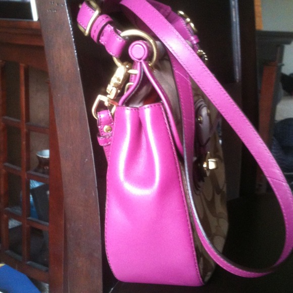 Coach shoulder/cross body - Picture 2 of 3
