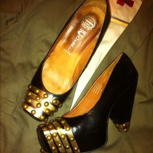 🎆SOLD🎇 Black and Gold Studded Platform Heels