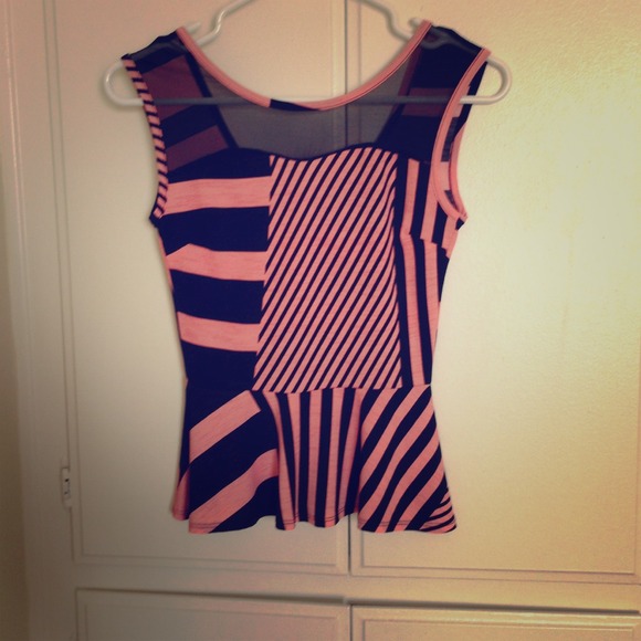 ❌Bundled✋Coral peplum top