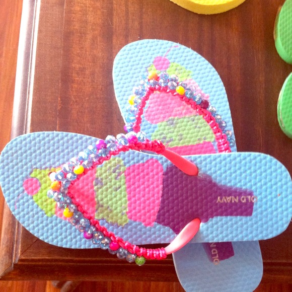 Perfect for summer***HAND WOVEN ***sandals. - Picture 1 of 1