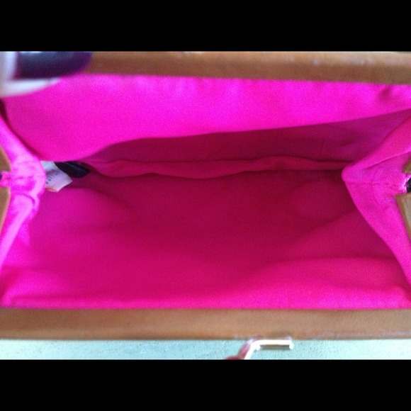 DOONEY & BOURKE BLACK NYLON KISS LOCK COIN PURSE - Picture 4 of 4