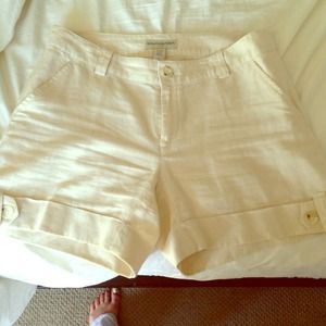 Off white Banana republic shorts size 8 REDUCED