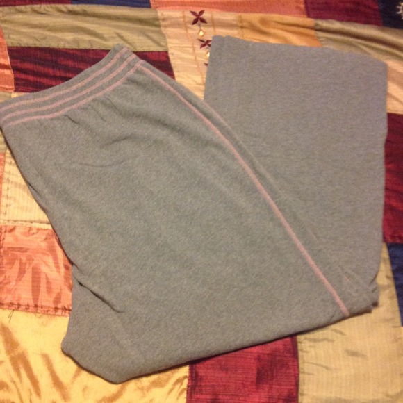 Maternity yoga pants