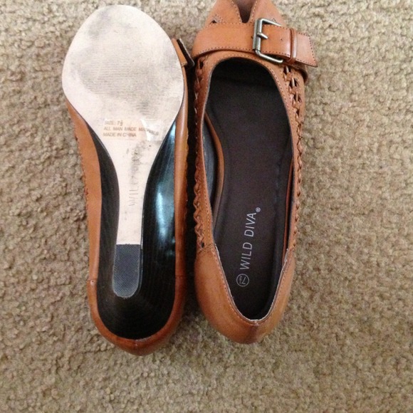🚫🚫SOLD🚫🚫Peep toe flats size 7.5 - Picture 3 of 4