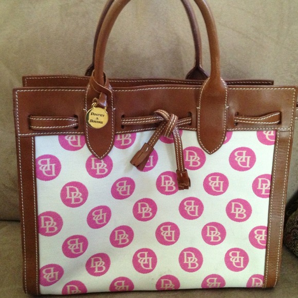 Authentic Dooney&Boukre Springtime bag!