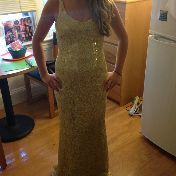 Gold sequined Badgley Mischka dress! Worn once.