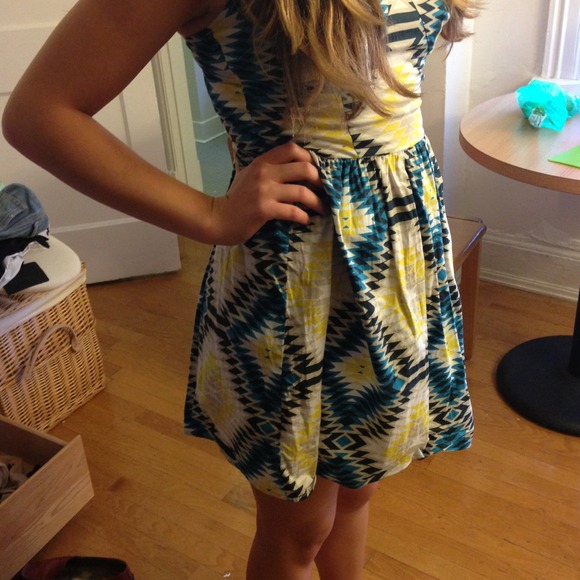 Blue and yellow patterned dress!! - Picture 2 of 3