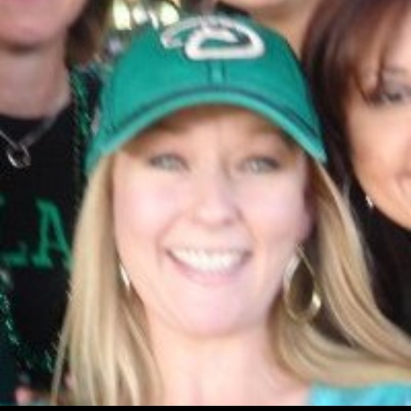 Meet your seller! - Picture 2 of 4