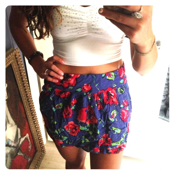 Dresses & Skirts - Flower skirt and shirt bundle