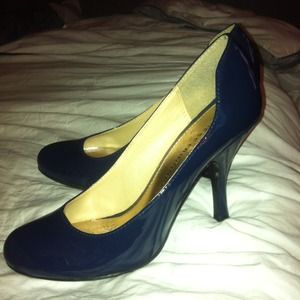 Navy blue heels