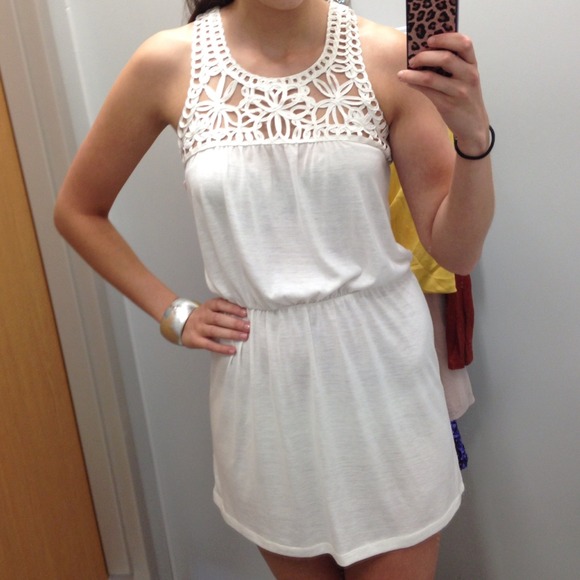 Dress plus two pairs of earrings!