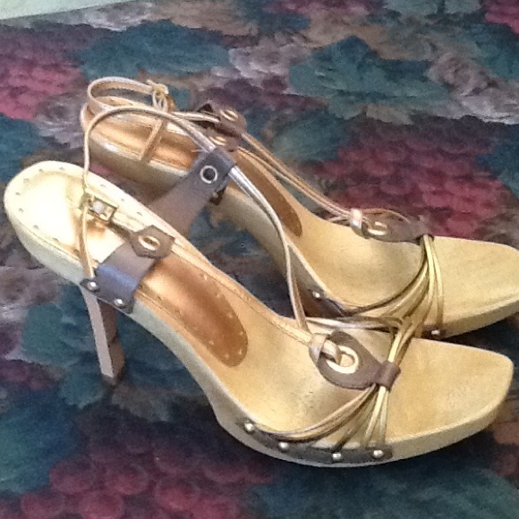 BCBG - Picture 3 of 4