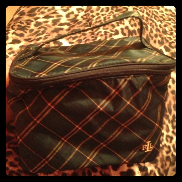⭐⭐REDUCED!!⭐⭐Ralph Lauren makeup bag!