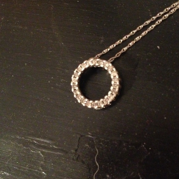 Circle necklace - Picture 1 of 1