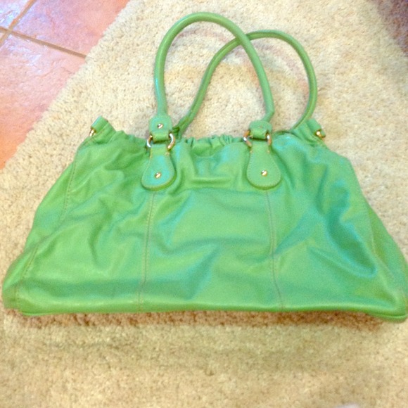 SOLD!!! Liz Claiborne Green Leather Purse