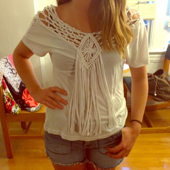 Cute off the shoulder top!! - Picture 1 of 3