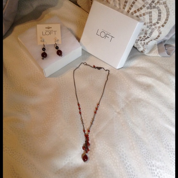 Ann Taylor Loft Necklace Set