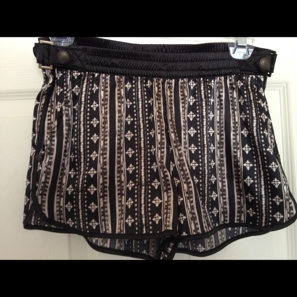 NWT Forever 21 shorts