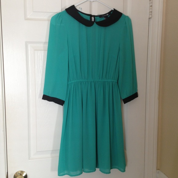 SOLD Green dress with black collar and trim