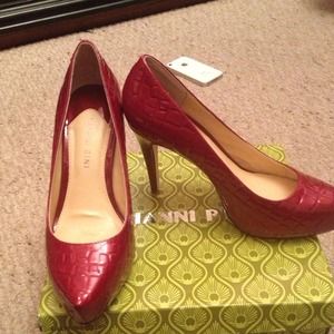 REDUCED Gianni Bini sz 7 red pumps 🔥❤