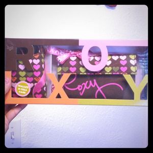Roxy wallet and cell phone case
