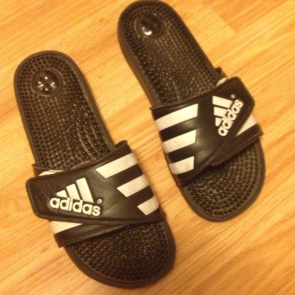 Adidas flips