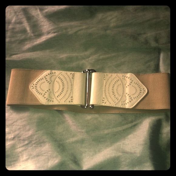 White/tan express belt. s/m