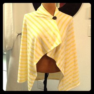 Nordstrom Bobeau yellow striped cape