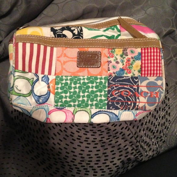 👛Large Coach Makeup Bag💄