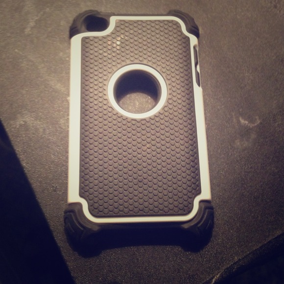 Accessories - iPod touch case