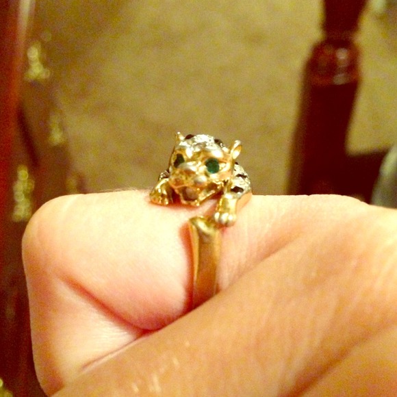Jaguar or cat embellished ring