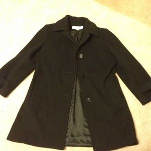Warm and well made pea/trench coat