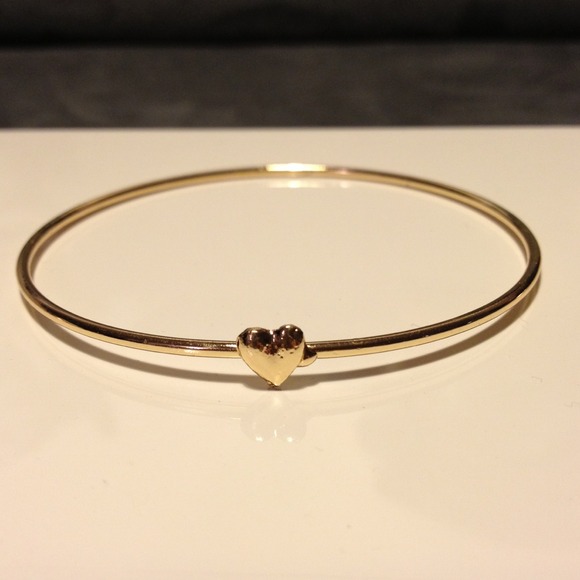 🎉Host Pick! 🎊 Gold ❤ heart bangle bracelet! - Picture 2 of 3