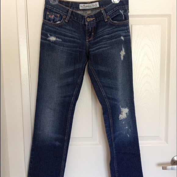 Hollister destroyed jeans