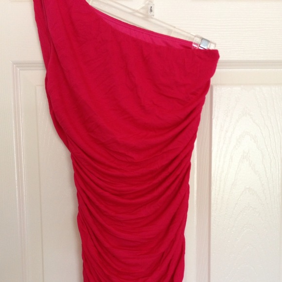 One shoulder Hot pink dress