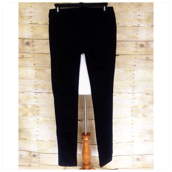 ⬇️Two tone skinny jeans. NEW⬇️ - Picture 3 of 4