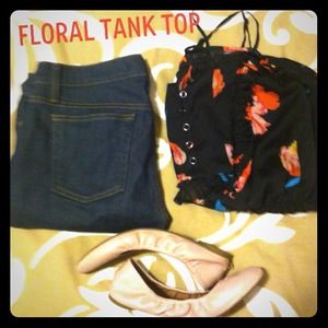**RSVD**Beautiful floral tank top