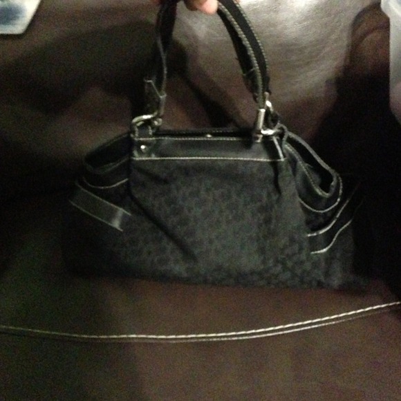 Black New York & Company Purse - Picture 4 of 4