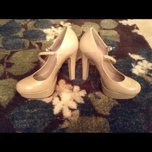 Patent nude heels