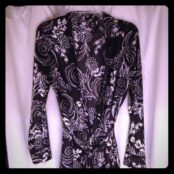 ✅Traded✅ Silk robe