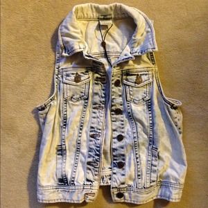 Acid wash vest