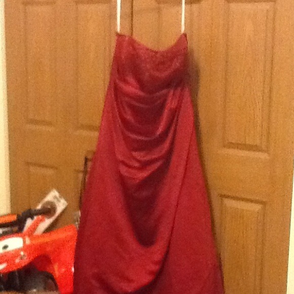 Strapless bridesmaid/formal dress