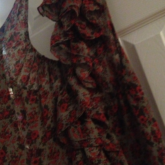 🎉Reduced🎉Fancy tank - Picture 3 of 3