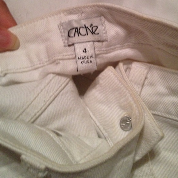 White capri pants Cache size 4 - Picture 2 of 3