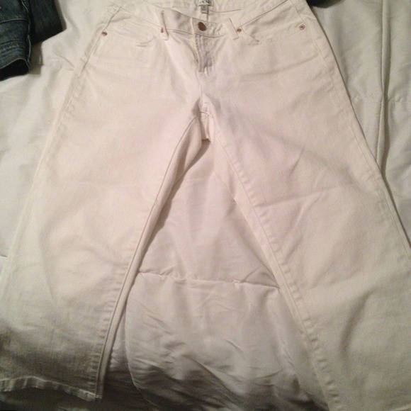 White capri pants Cache size 4 - Picture 3 of 3