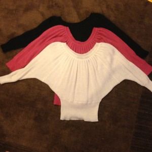 *RESERVED* 3  shoulder cropped knitted sweaters.